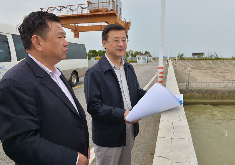 上海市副市长陈寅到青草沙水库、大武川泵站开展工作调研