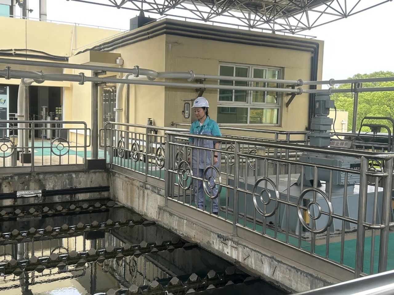城投水务集团多措并举保障“五一”节日期间供排水安全稳定